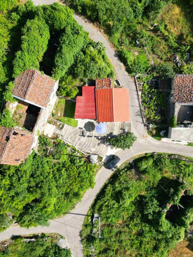Vikendica Dabanovic House *